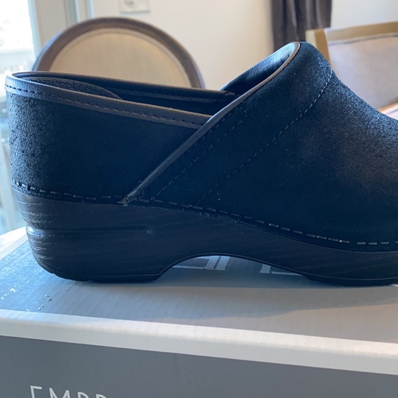 NEW Dansko Suede Professional Shoes - Picture 9 of 9